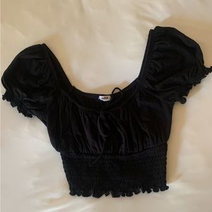 garage cropped lettuce edge top